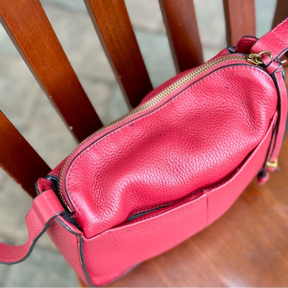 Vince Camuto Hayes Pebbled Leather HOBO Crossbody Bag - New Berry Color - Picture 12 of 15